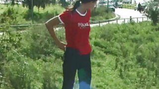 Wideo Sneaky Mom 2 (Van Wylde, Alena Croft) - 2022-03-25 07:16:26